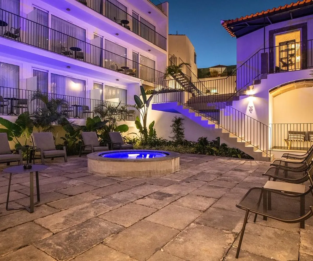 Hotel Pestana Fisherman Village Camara de Lobos